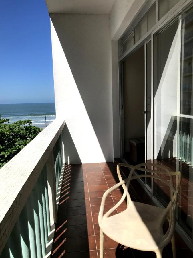 Pitangueiras, Frente Ao Mar Com Servico De Praia Apartment Guaruja Bagian luar foto